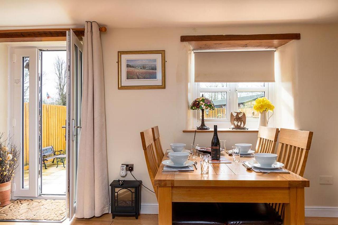 Tregarnedd Cottage Llangefni Ngoại thất bức ảnh