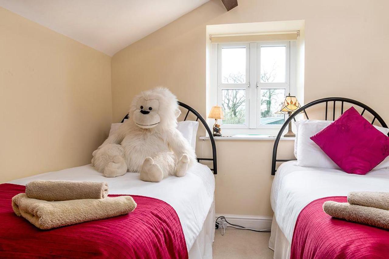 Tregarnedd Cottage Llangefni Ngoại thất bức ảnh